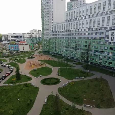 Уютная Светлая Квартира В Центре Около Ст. М. Молодежная Apartment Minsk